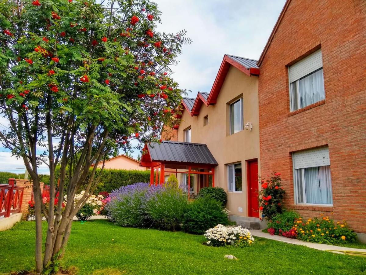 Alto Verde Hosteria El Calafate Exterior photo